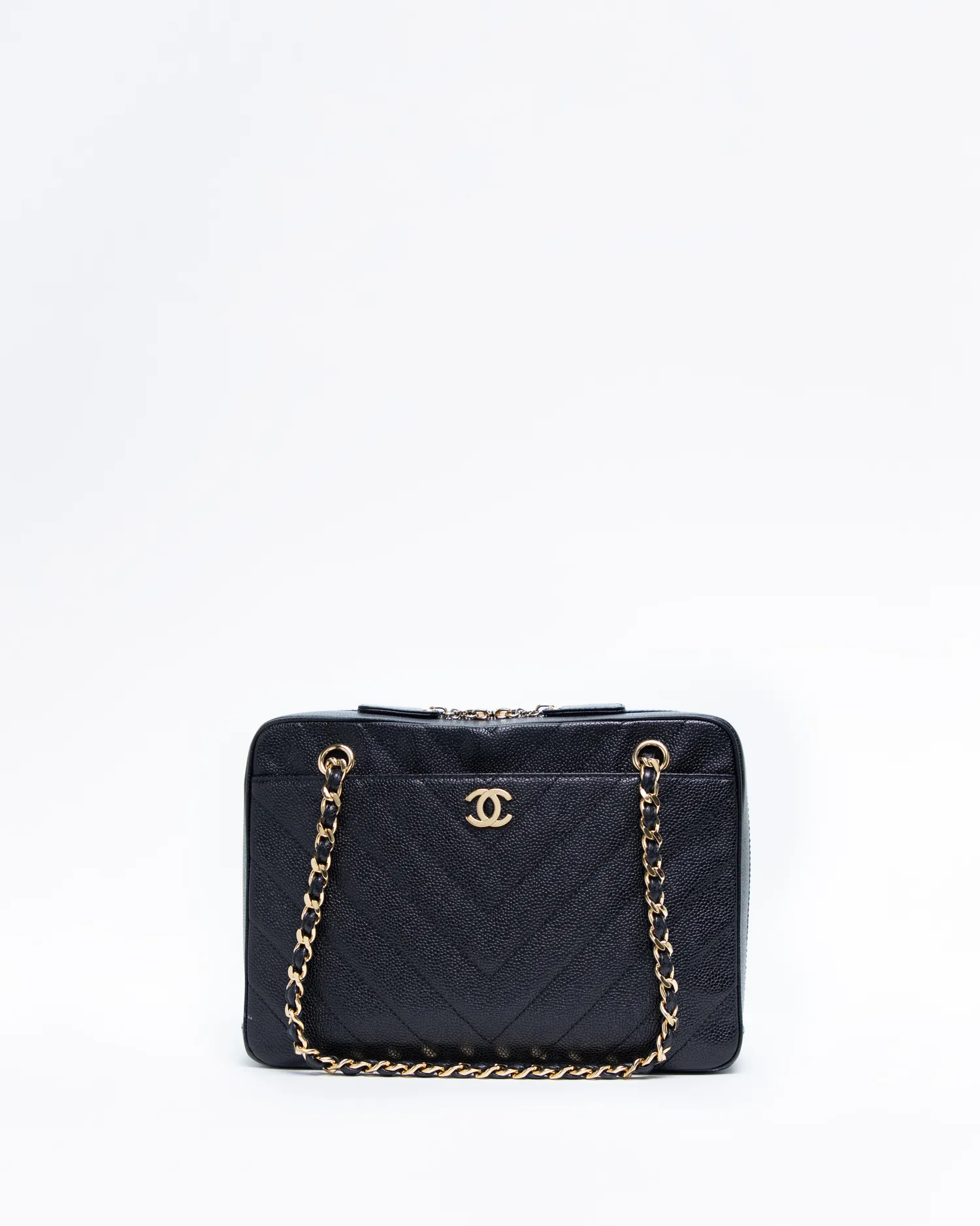 Vintage Caviar Chevron Pocket Camera Bag | Vivrelle