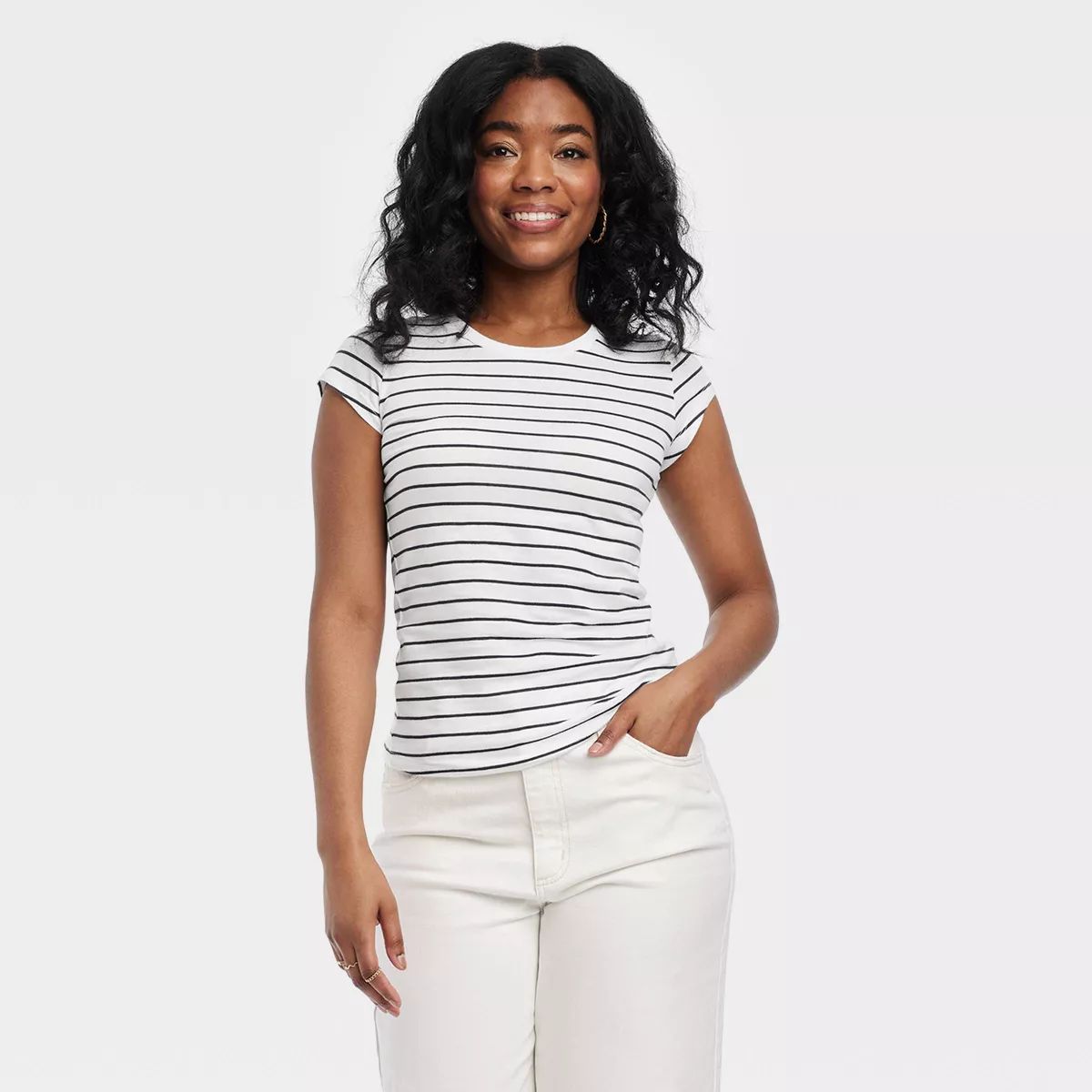 Women's Fitted Short Sleeve T-Shirt - Universal Thread™ Navy Blue Striped M | Target