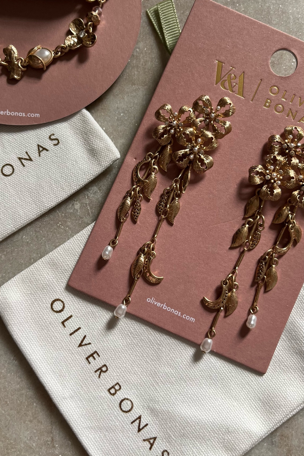 V&A x Oliver Bonas

#LTKgiftguide #LTKautumn #FashionMonth