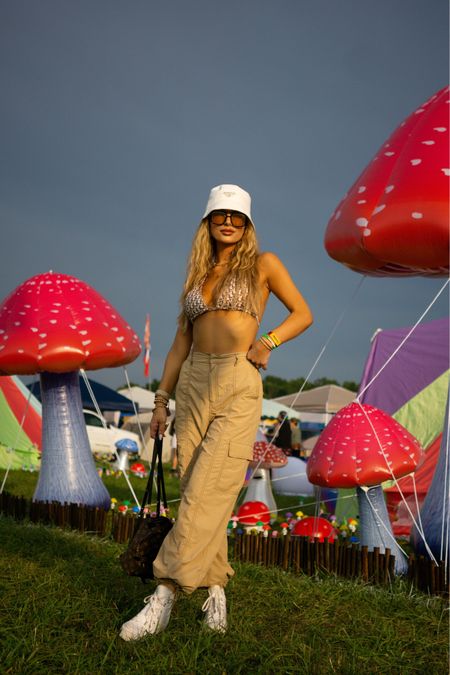 Bonnaroo day 2 💕🦋💫 

Festival, Music Festival Outfit, Dior, Prada, Cargo Pants, Marshall’s, Bucket Hat, Converse, Summer 