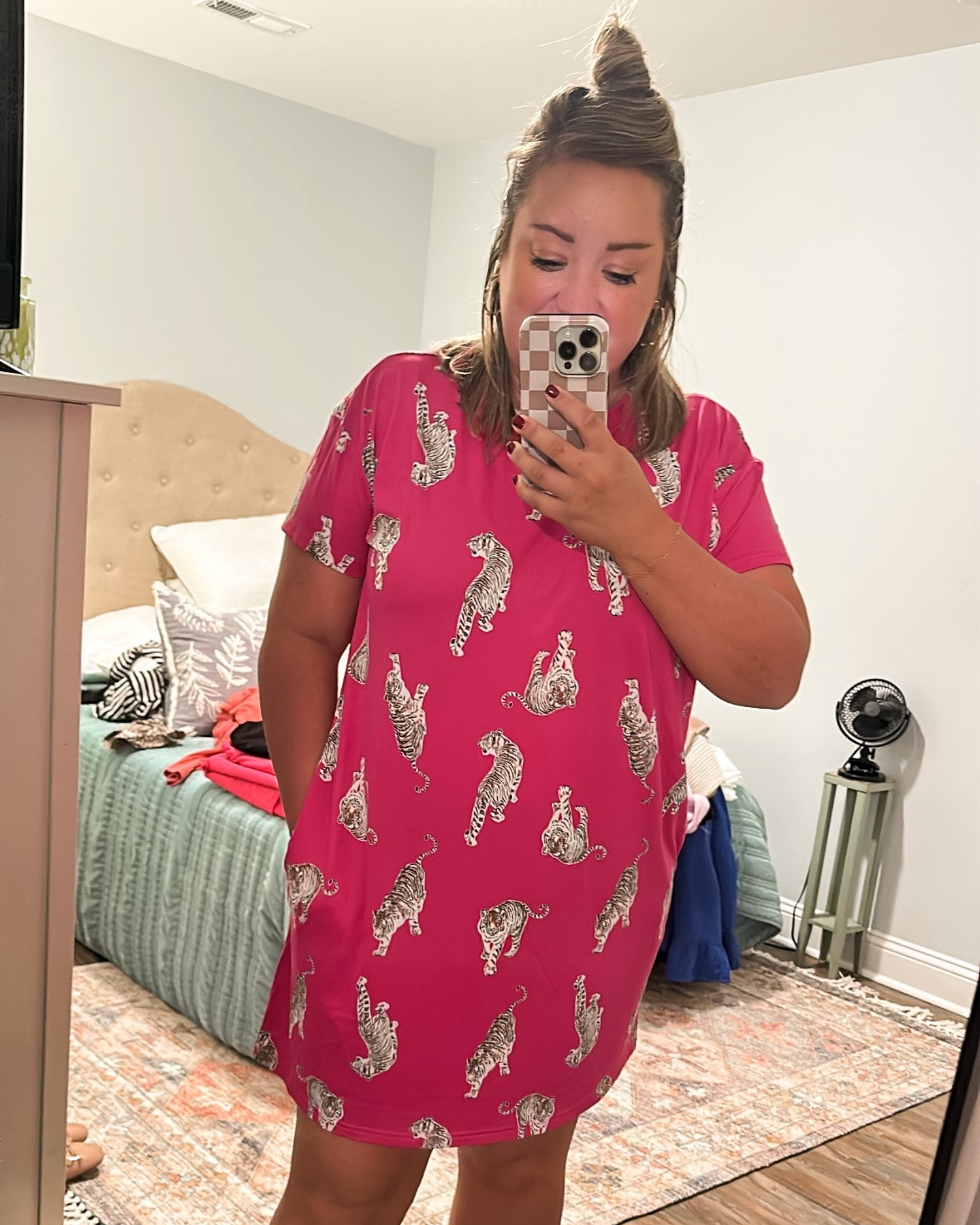 Under $8!!! I’m officially a sleepshirt gal! Give me one in every color!

#LTKFindsUnder50 #LTKSaleAlert #LTKSeasonal