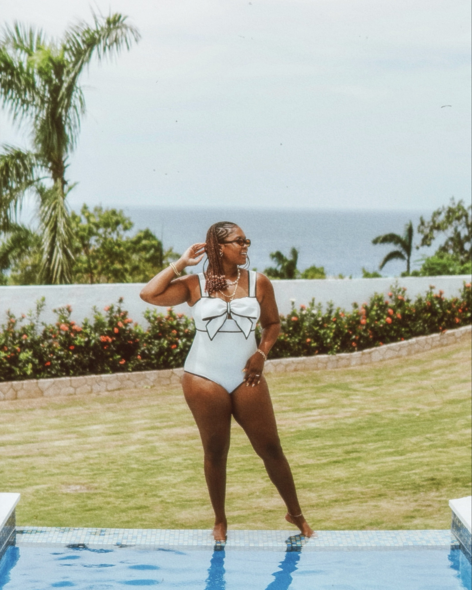 The most demure swimmy!