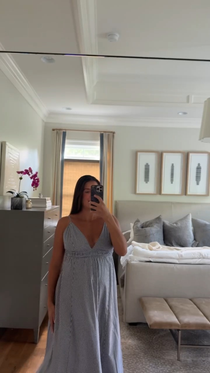 Got a medium & still fit the bump!!

Aritzia, Aritzia dresses, Aritzia sale, Aritzia on sale, @Aritzia , bump friendly dresses, date night outfit, brunch day outfit, grace white

#LTKootd #LTKSeasonal #LTKSaleAlert