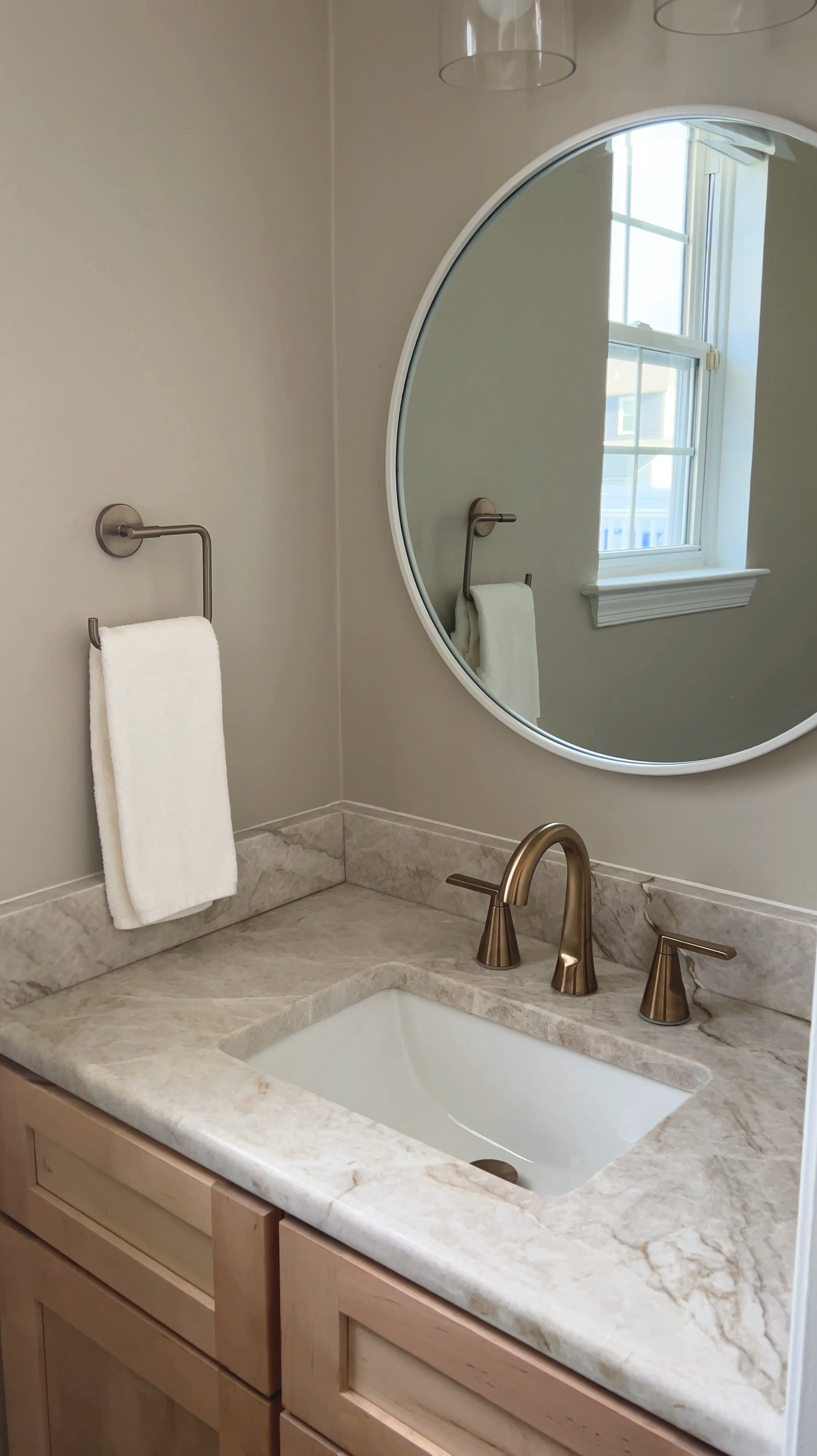Powder room refresh! 

#LTKFindsUnder100 #LTKWatchNow #LTKHome
