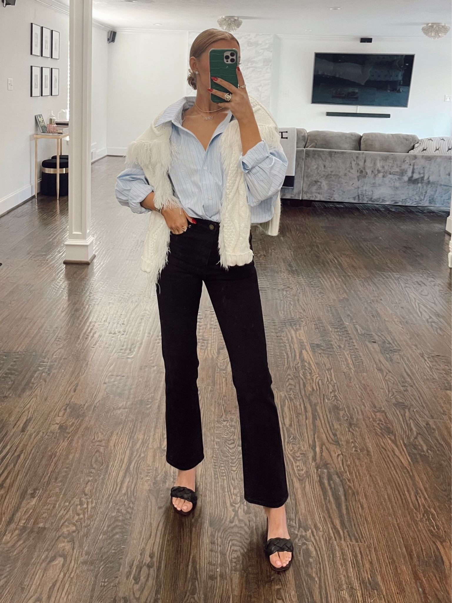 Ootd. Outfit ideas. Work outfit ideas. Business casual. Cool girl style. Cool girl. Striped button up. Vici. Vici dolls. Black jeans. Straight leg jeans. Rollas jeans. Revolve. Black mules. Black kitten heels. Low heels  

#LTKunder100 #LTKworkwear #LTKstyletip