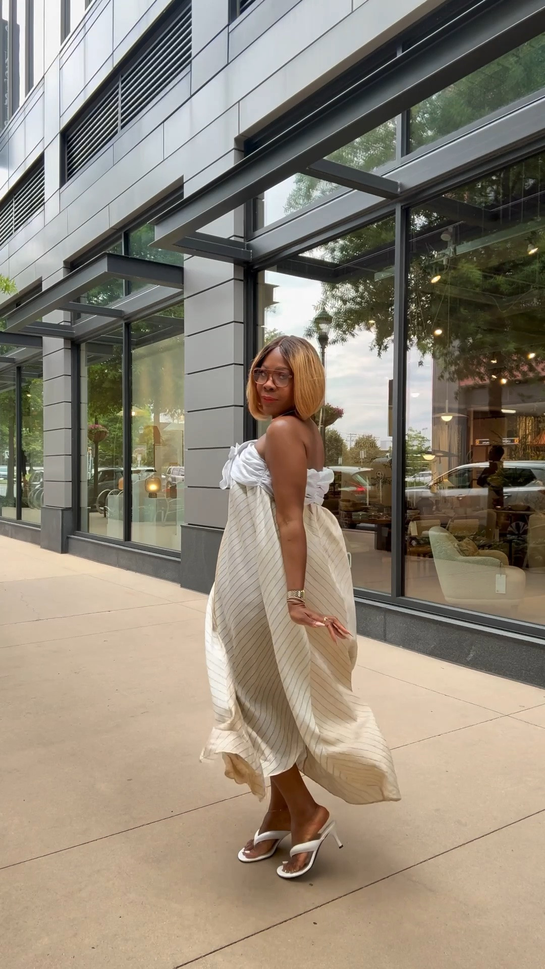 Obsessed with this maxi strapless shirt dress. Such a fun dress and I love the neutral print

#LTKSeasonal #LTKootd #LTKMidsize