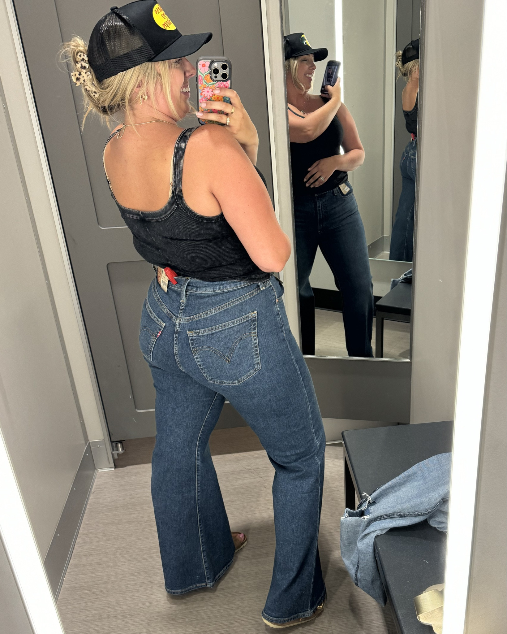 Levi’s Ribcage Bell try on! 
I’d say size up 1 size!

#LTKMidsize #LTKFindsUnder100 #LTKBacktoSchool