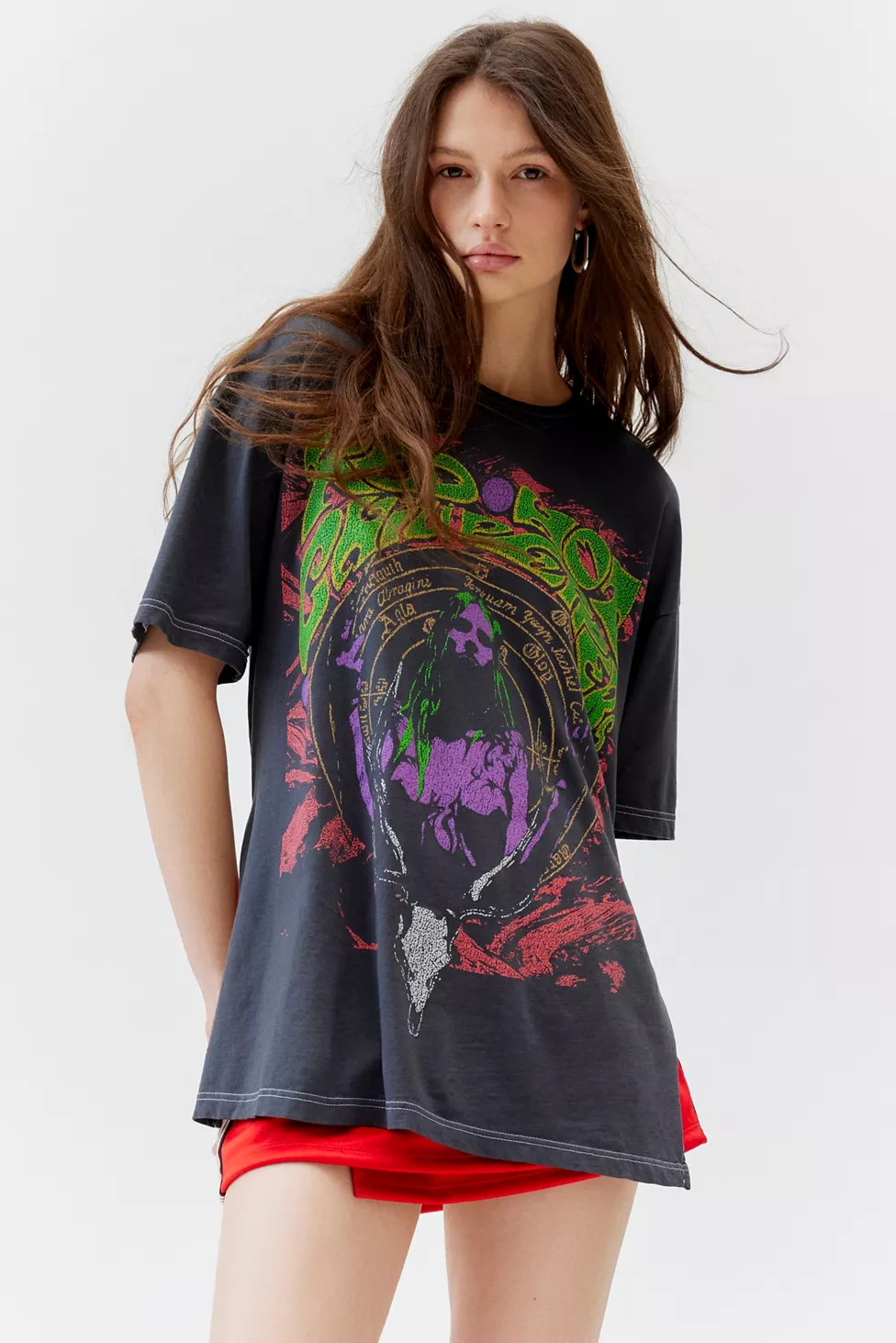 Red Hot Chili Peppers Side Slit Graphic Tee | Urban Outfitters (US and RoW)