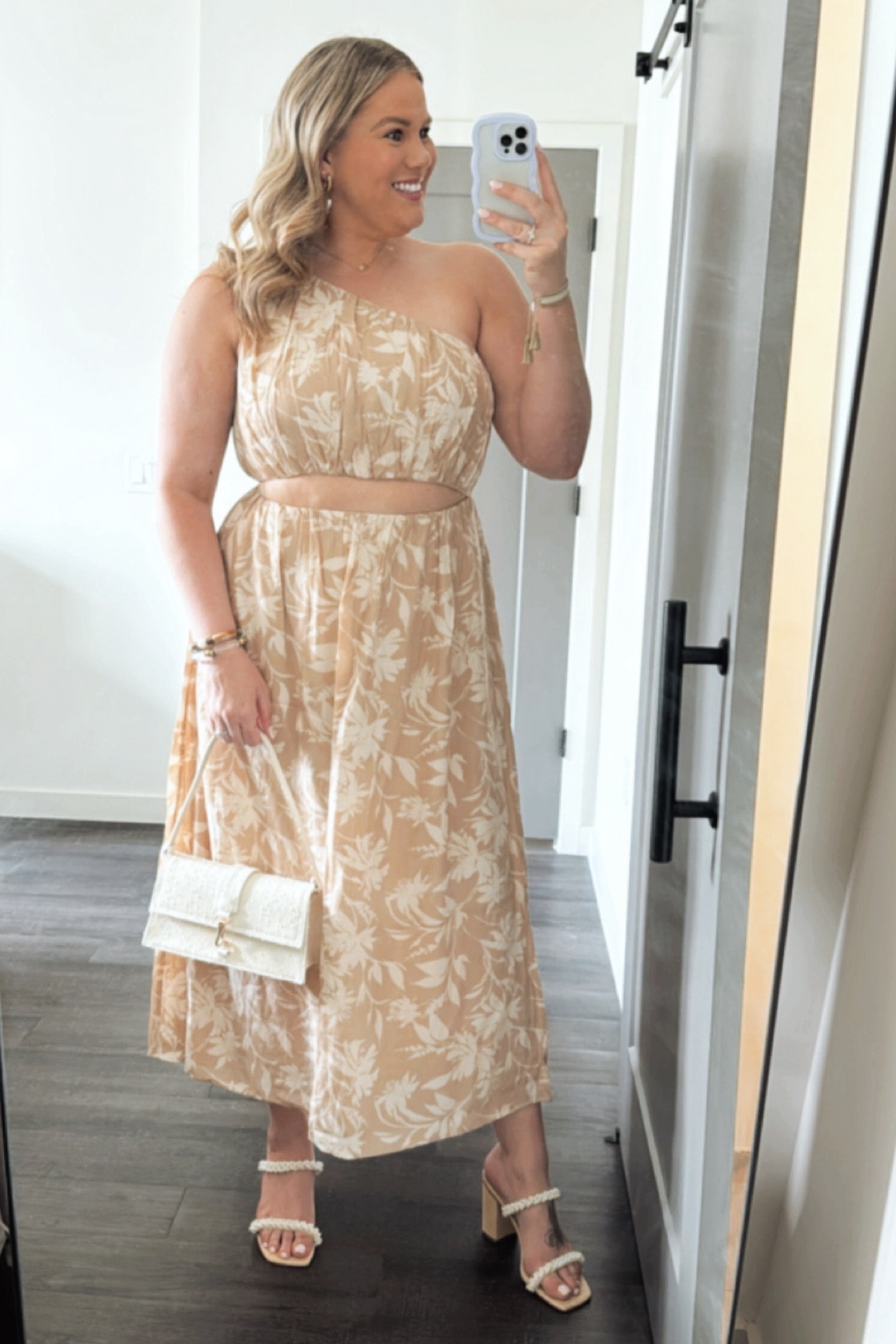 The perfect vacation dress from Abercrombie. 


#LTKStyleTip #LTKMidsize #LTKTravel