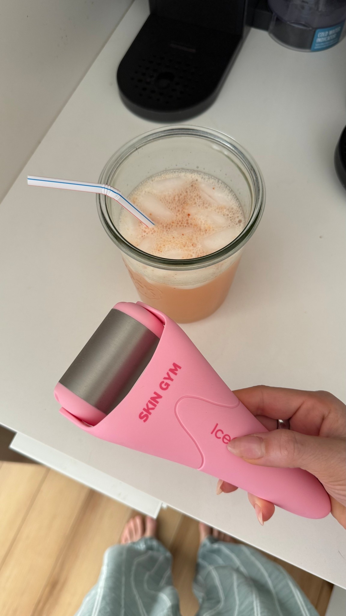 ultimate wake up call 
Armra + frozen face ice roller 🤌🏼

#morningroutine #morning #skincareroutine #skinroutine #grwm #skingym #iceroller 

#LTKGiftGuide #LTKBeauty #LTKFindsUnder50