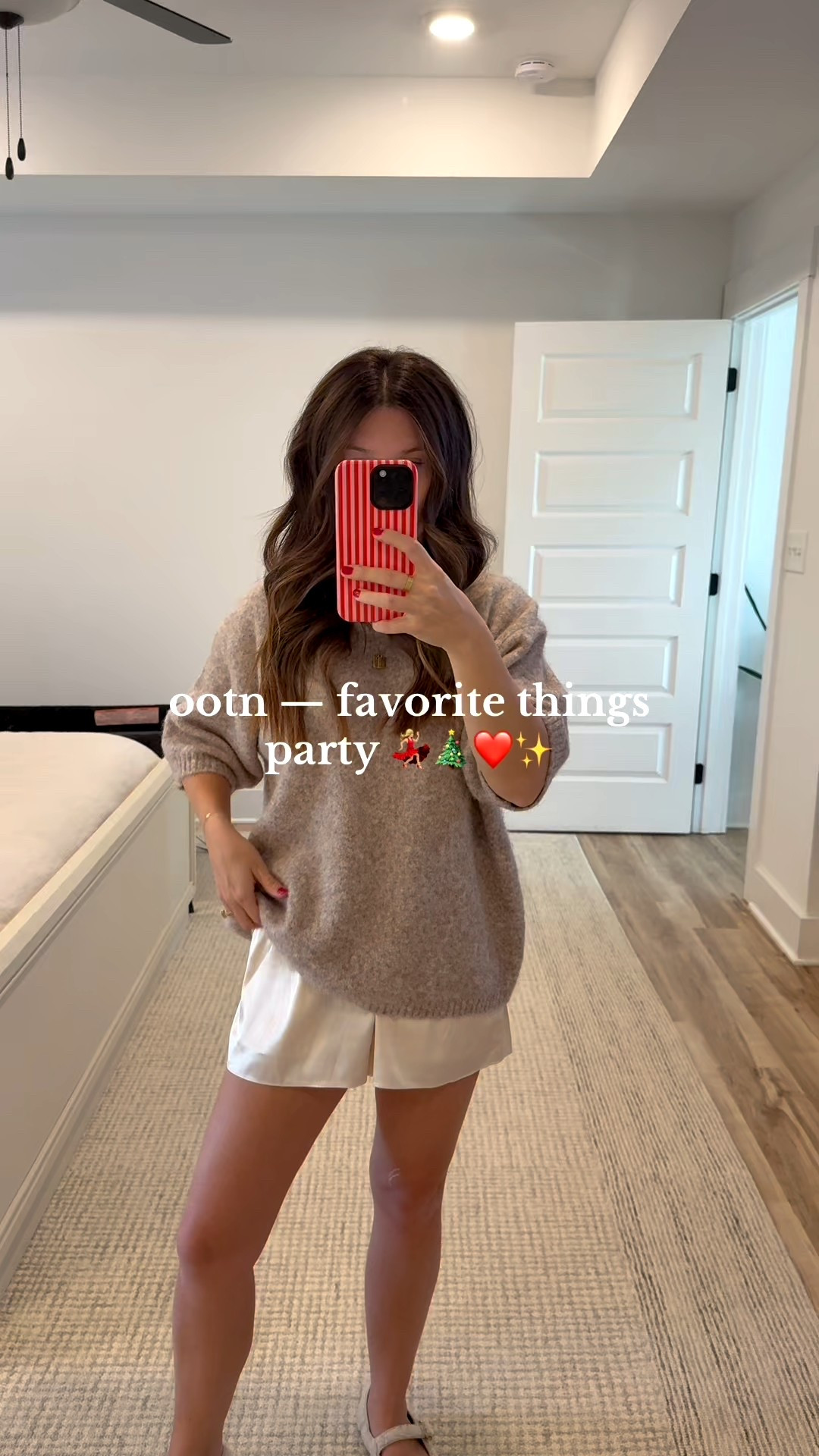 monochromatic ootd

sweater weather
satin shorts
flats
monochromatic moment

#LTKFindsUnder100 #LTKHoliday #LTKootd