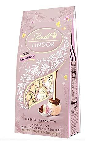 Lindt Lindor Neapolitan White Chocolate Truffles 19 Oz Pack, 19 Oz | Amazon (US)