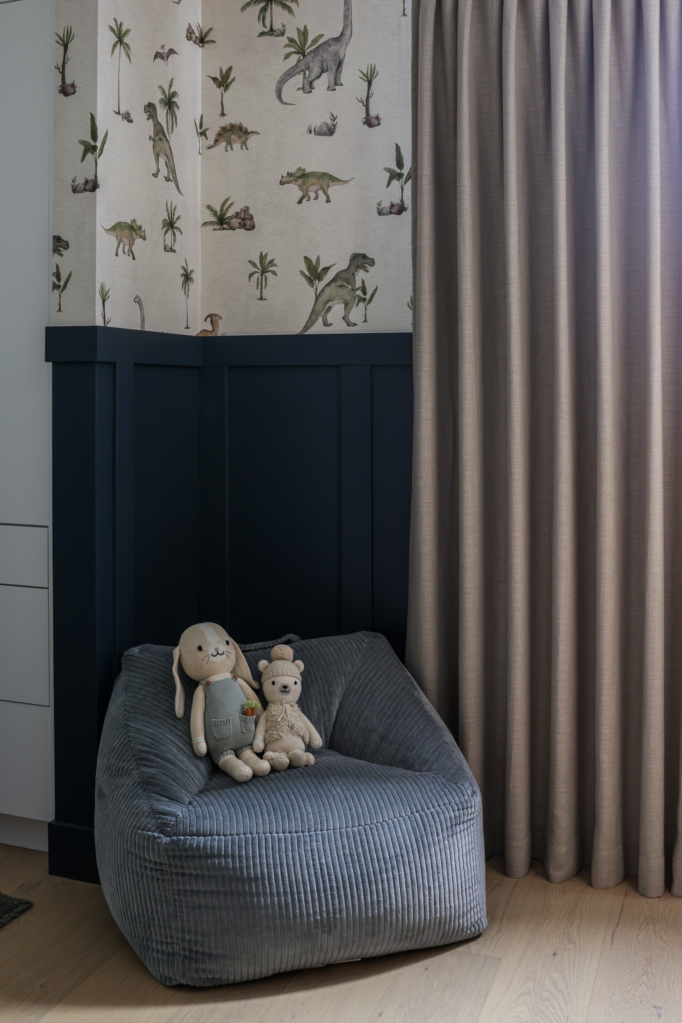 Kids super comfy velvet corduroy chair!



#LTKFallSale #LTKPetite #LTKKids