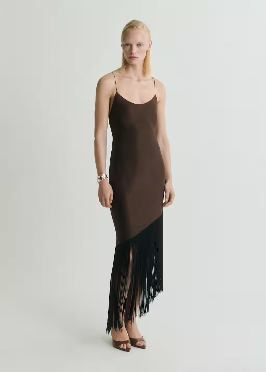 Asymmetrical satin dress with fringes brown - Woman - 6 - MANGO | MANGO (UK)