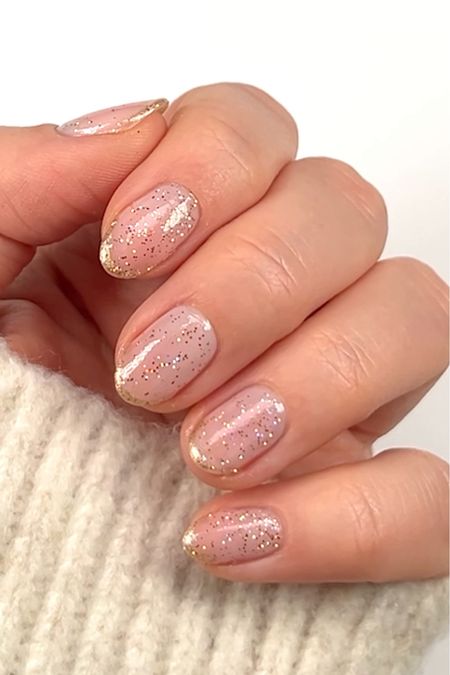 Shimmery gold French nails for new years! #nails #newyearseve

#LTKSeasonal #LTKHoliday #LTKbeauty