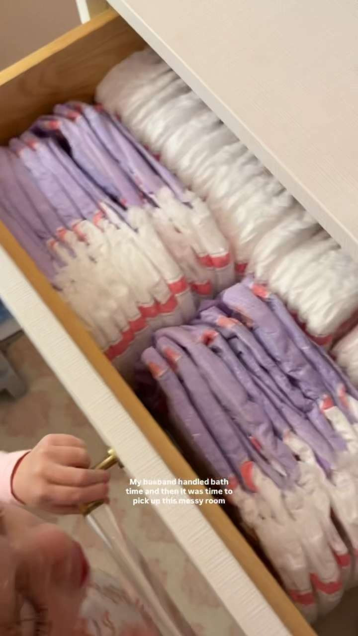 #ad who knew Minnie Mouse would be the key to our nighttime routine? 🤪 a new pack of @Huggies Pull-Ups from @Target is giving us all the toddler motivation we need while being up to 100% leak free and targeting absorbency where it’s needed most! 👏🏻👏🏻

@pullups @goodnites #TargetPartner #Target #HuggiesOvernites #PullUpsNighttime #Goodnites 

 

 