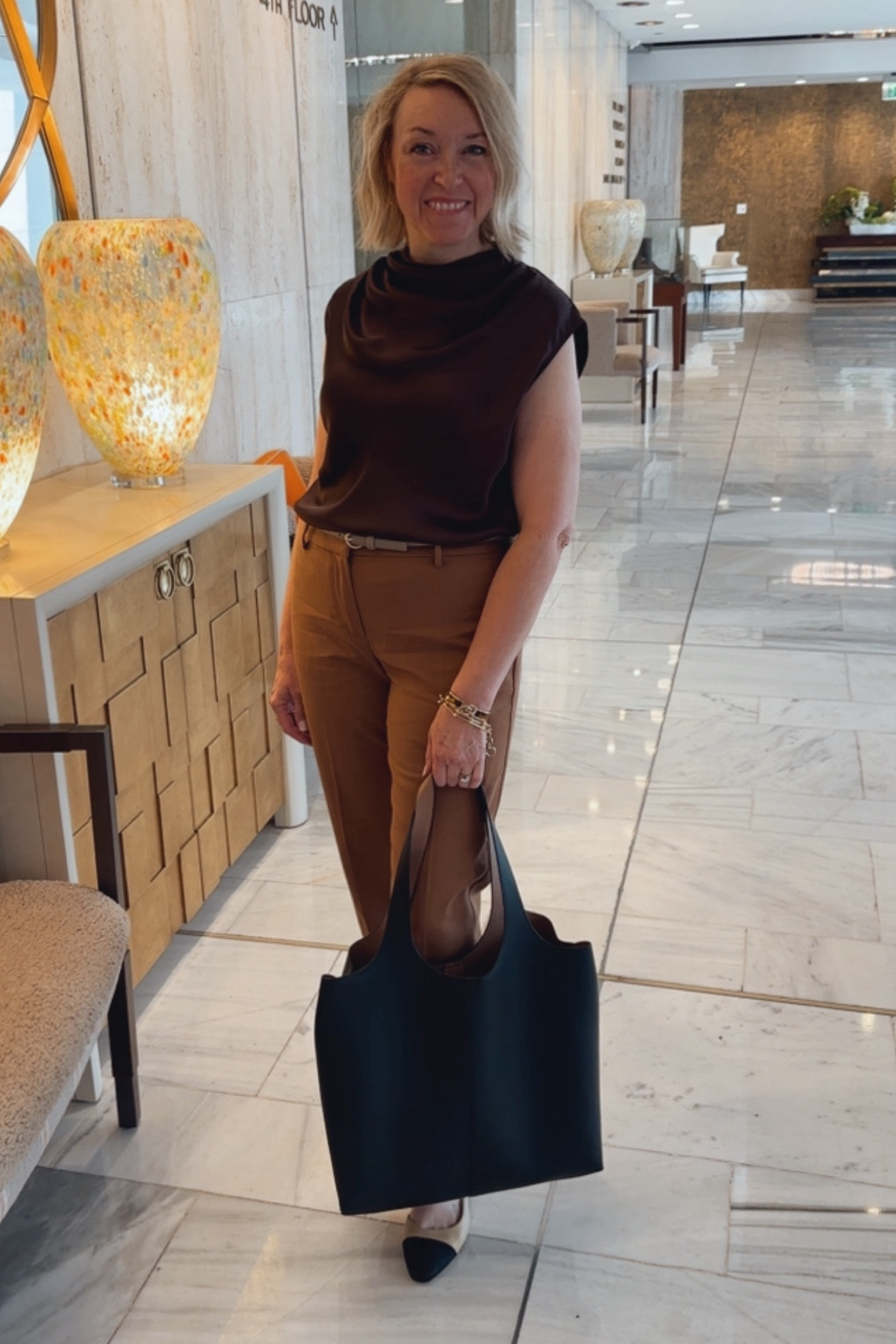 LOFT best pants and I love this silky shirt that can be dressed up or casual with a pair of jeans. Perfect versatile piece!


#LTKOver40 #LTKSaleAlert #LTKCon