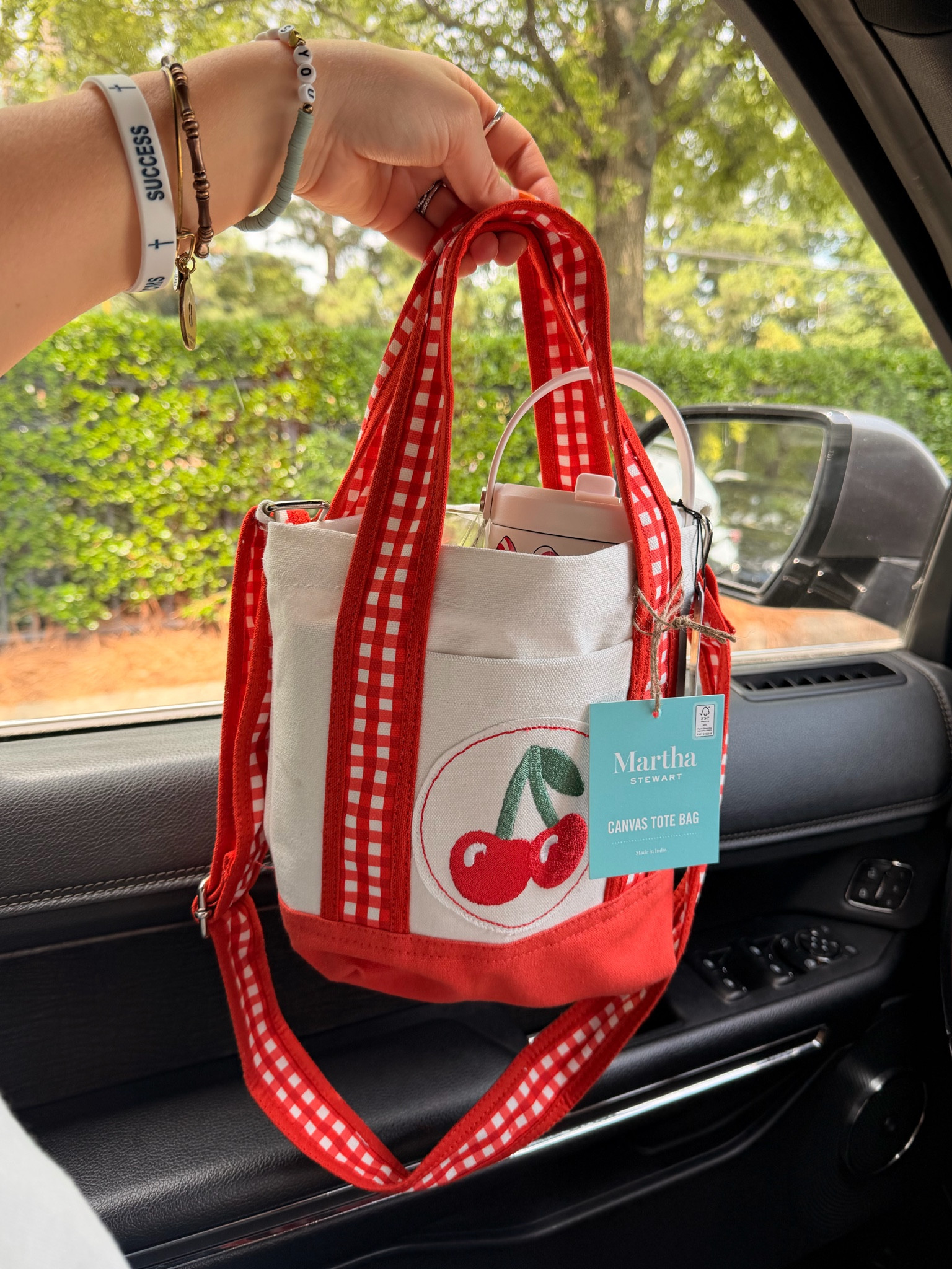 Last day of school gift bag for my daughter! She is officially don’t with first grade 🌞💦 

Summer break | gift bag | gifts for girls | water bottle | canvas tote bag | Marshalls 

#LTKmomlife #LTKSaleAlert