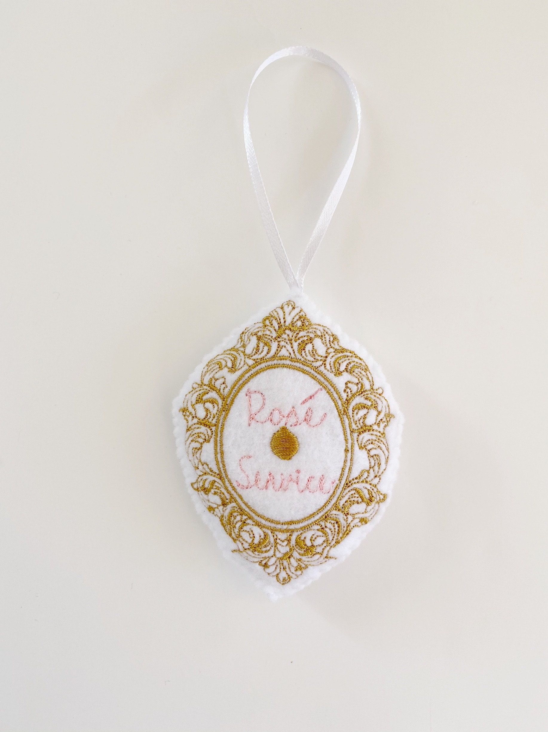 Bauble Rose Service | All The Finery