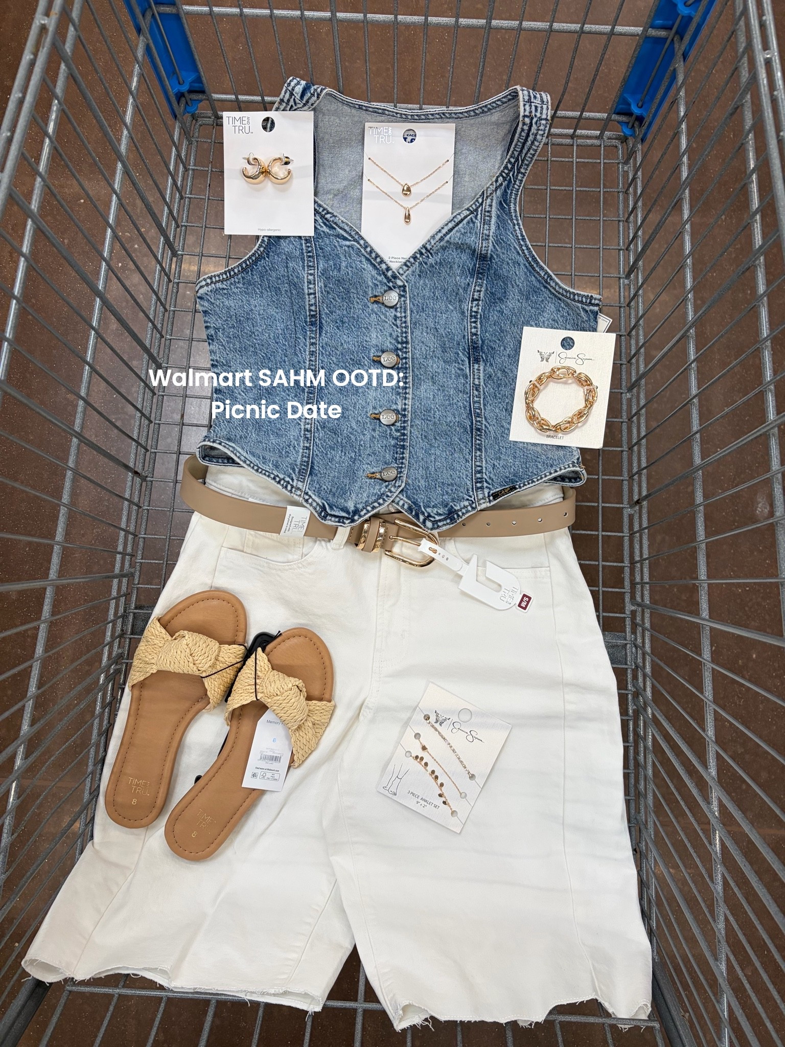 Walmart SAHM OOTD: Picnic Date

#LTKootd #LTKmomlife #LTKgrwm