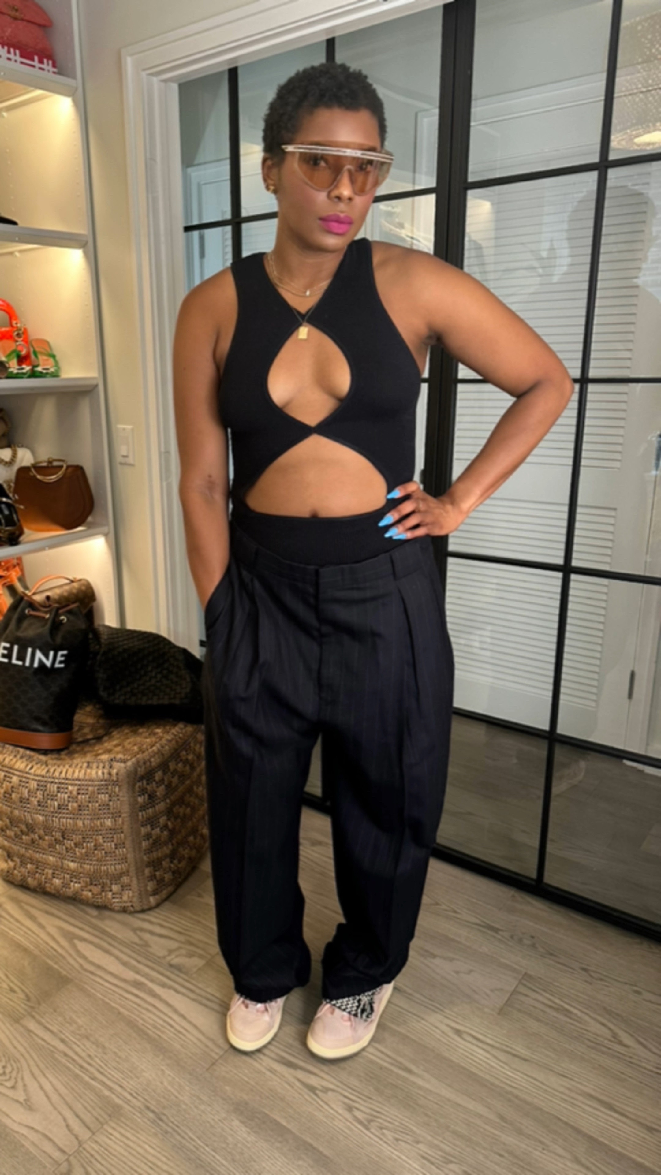 Bodysuit: Zara
Men pants: Thrifted
Sneakers: LANVIN
Sunnies: Dior

#LTKfit #LTKFind #LTKstyletip