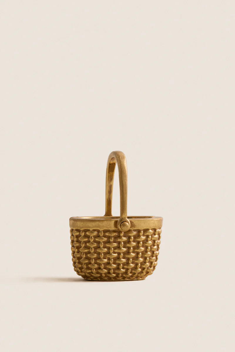 Gold Basket Place Card Holders Set of 4 | Tuckernuck (US)