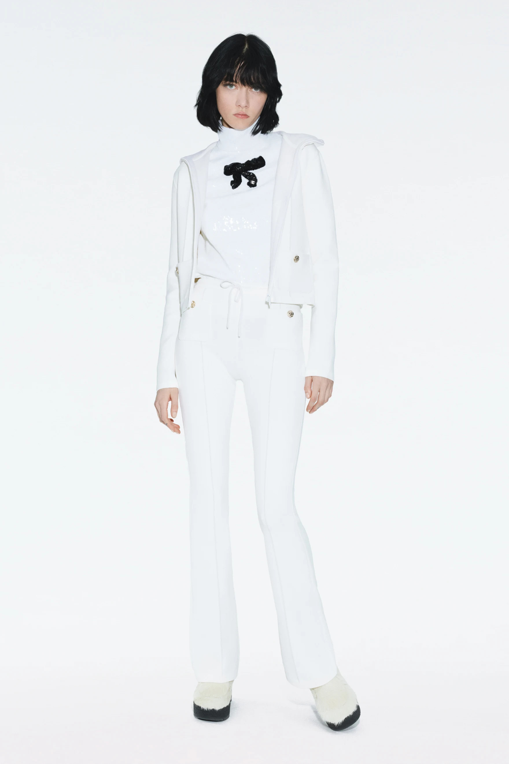 Coco Neige 2025/26 Collection Pants Wool & Mixed Fibers White$3,350* | Chanel, Inc. (US)