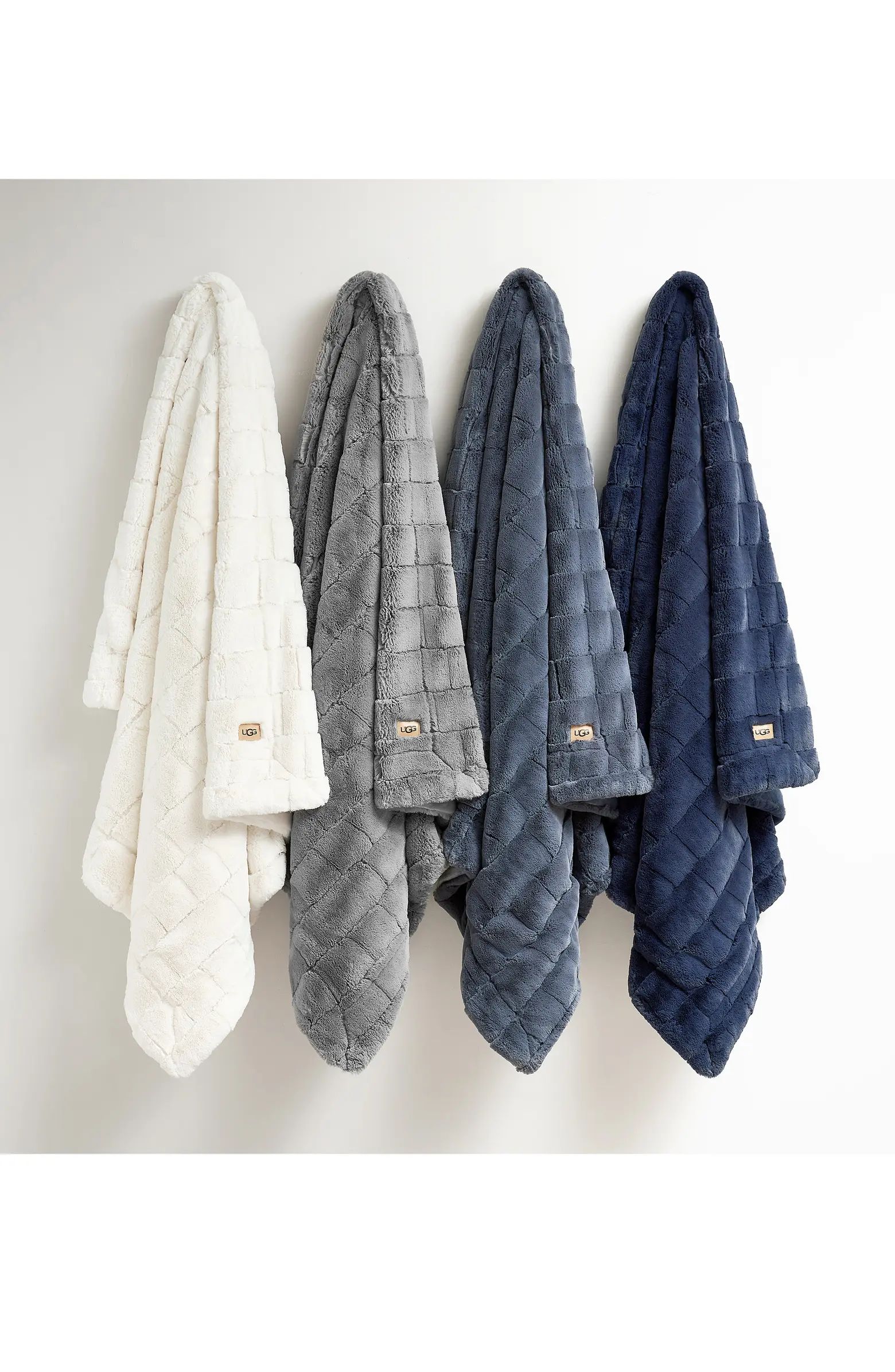 Yoselin Throw Blanket | Nordstrom Rack