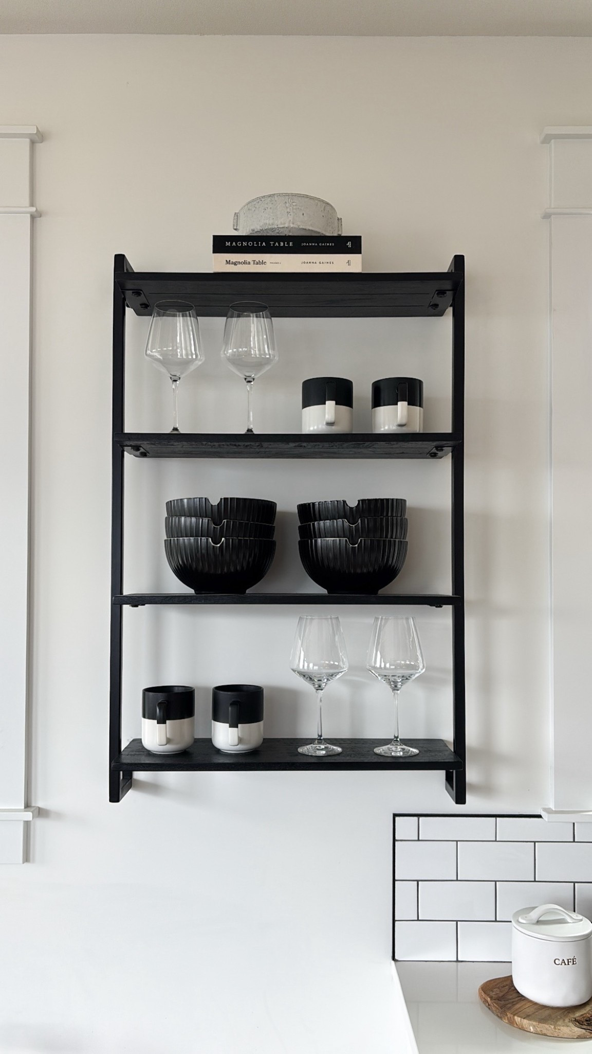 S A L E / shelves + mugs + cookbook 2 on sale now

Amazon Canada | Wayfair Canada | Magnolia | Farmhouse | Modern | Kitchen

#LTKHome #LTKSaleAlert