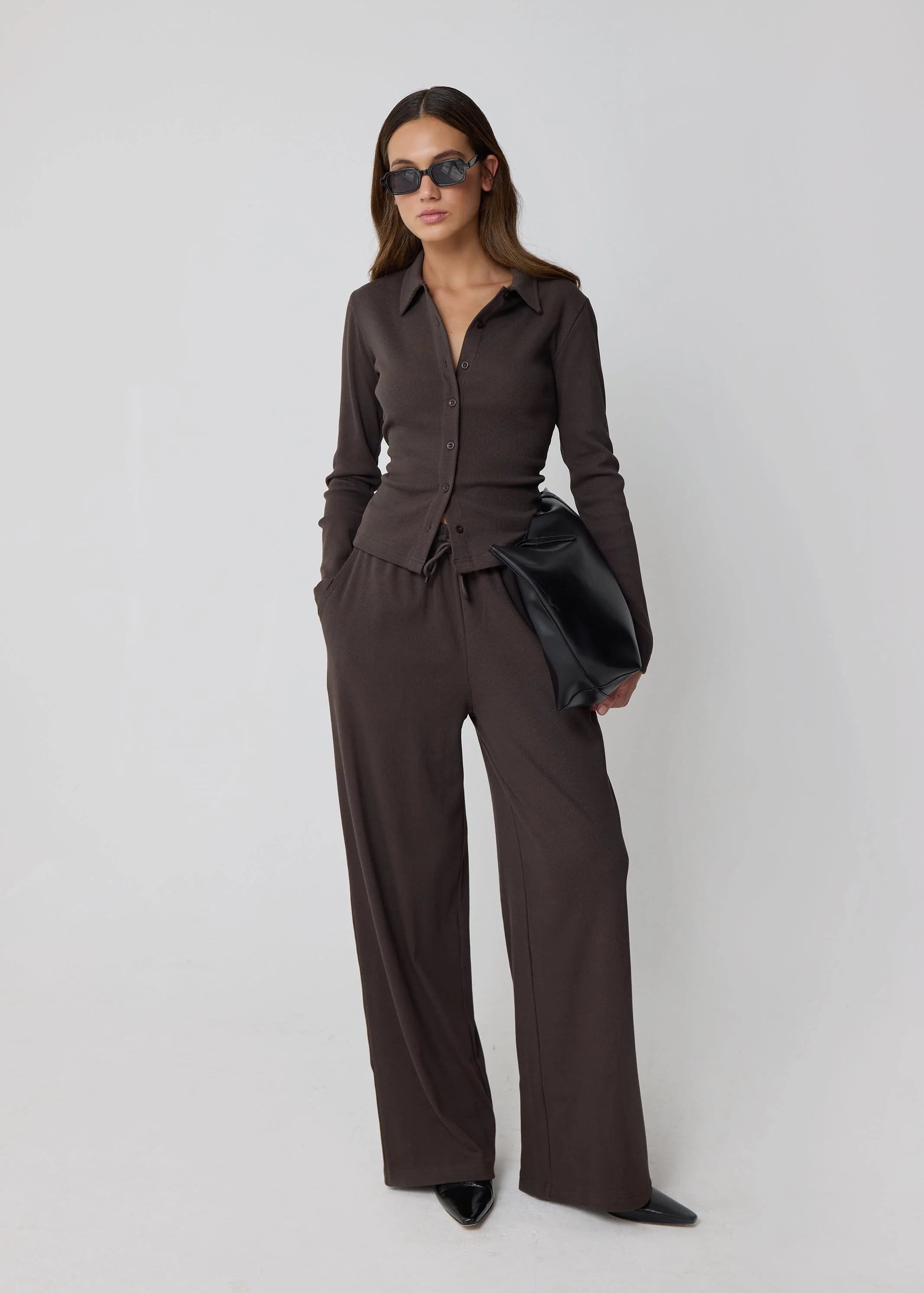 RELAXED RIBBED TROUSERS - DARK BROWN | WAT The Brand