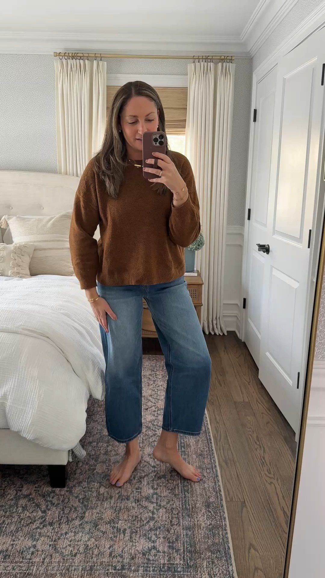 Favorites from Quince including these new barrel leg jeans that are truly so good and only $50!!! True to size, available in three washes 🙌🏻

Comment SHOP below to receive a DM with the link to this post on my LTK ⬇ https://liketk.it/5QHic #ltkootd #ltktall #ltksalealert

#LTKTall #LTKSaleAlert #LTKootd