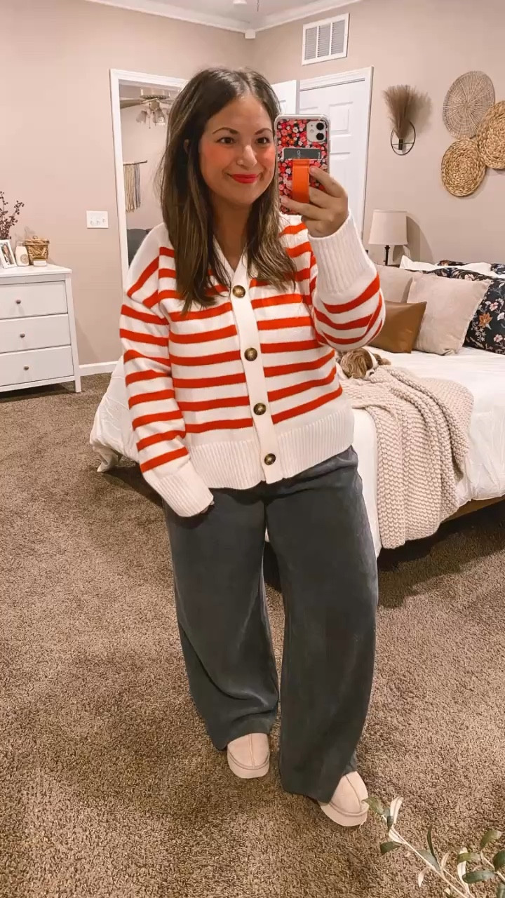 Amazon cardigan on sale for only $20! It can easily be styled for Christmas & Valentine’s Day & still be cute on a random Thursday!

slippers: fit true to size // wearing a 5
pants: fit true to size // wearing a large
cardigan: fits true to size // wearing a large

#LTKSaleAlert #LTKStyleTip #LTKHoliday