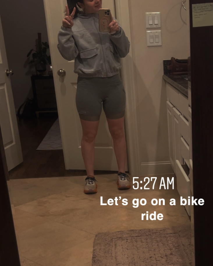 Catching the moon in the morning 🚴🏽‍♀️

#LTKdayinmylife #LTKootd #LTKfitnessgoals