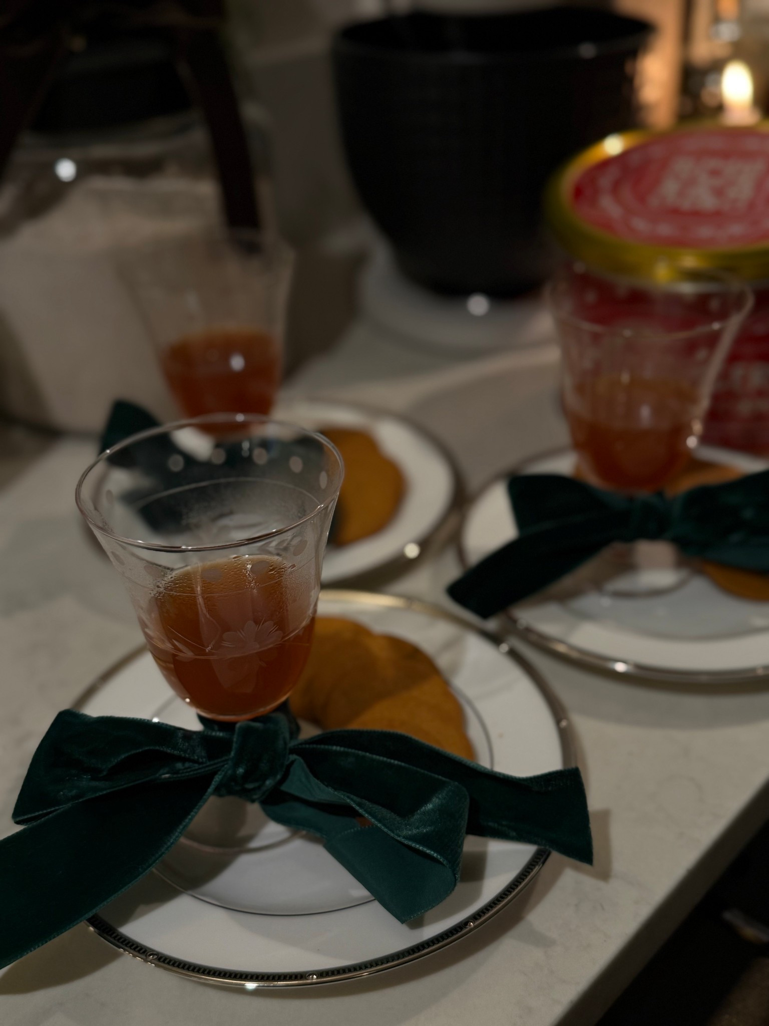 This muller cider is THE BEST treat of the season because it makes your house smell sooo good but it also takes a second to make and tastes deeeeeelicious!!!! XxV 

#LTKHome #LTKSeasonal #LTKHoliday