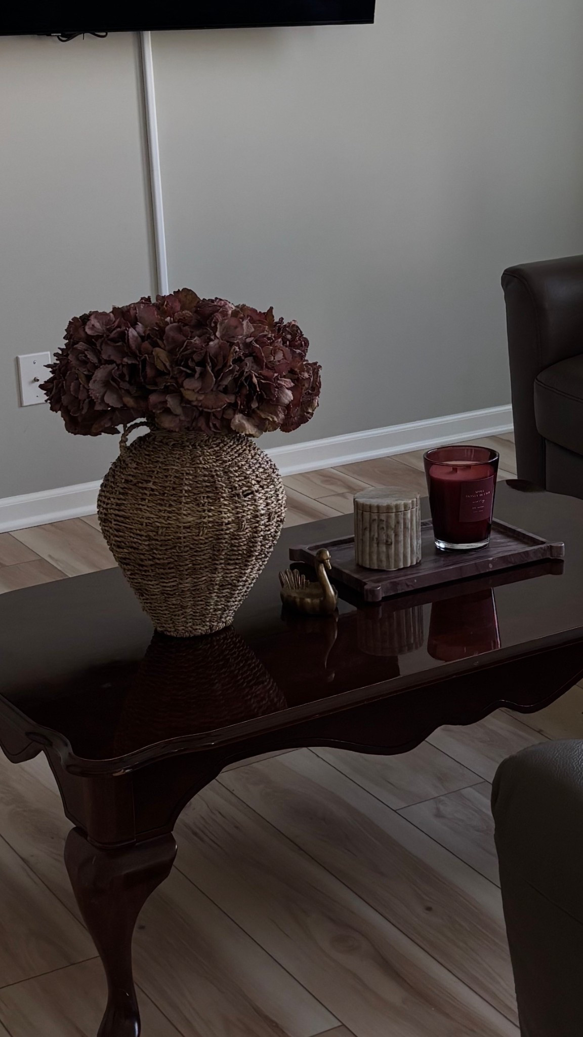 Creating a cozy space one item at a time 🤎 
Hydrangeas, vase, and swan trinket dish are from Hobby Lobby! Linking similar finds below

#LTKHome #LTKautumn