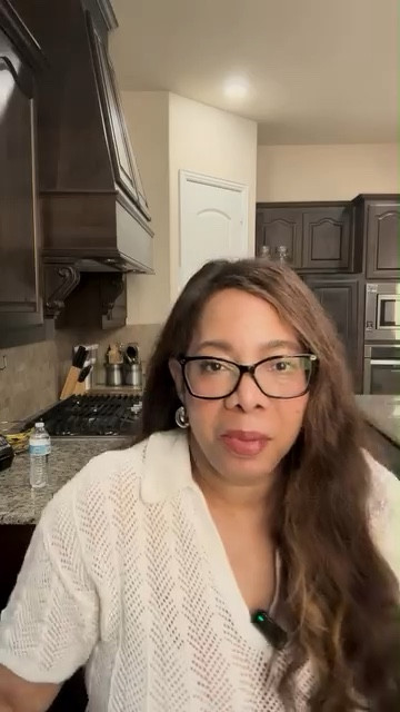 Have you ever wanted to walk out on a date, but felt “obligated” to stay even though you felt uncomfortable doing so? 💔

Today our Relationship Coach Daphney Poyser is sharing her Top 5 scenarios for when lacing up your boots 👢 and walking away makes more sense than sticking around and feeling stuck.

Let us know below 👇🏽, what would make YOU leave a date that wasn’t going well? 

#fernconnections #questionoftheday #relationshipadvice #expertadvice #relationshipcoaching #datecoaching #happytuesday

#LTKOver40 #LTKWorkwear #LTKdayinmylife