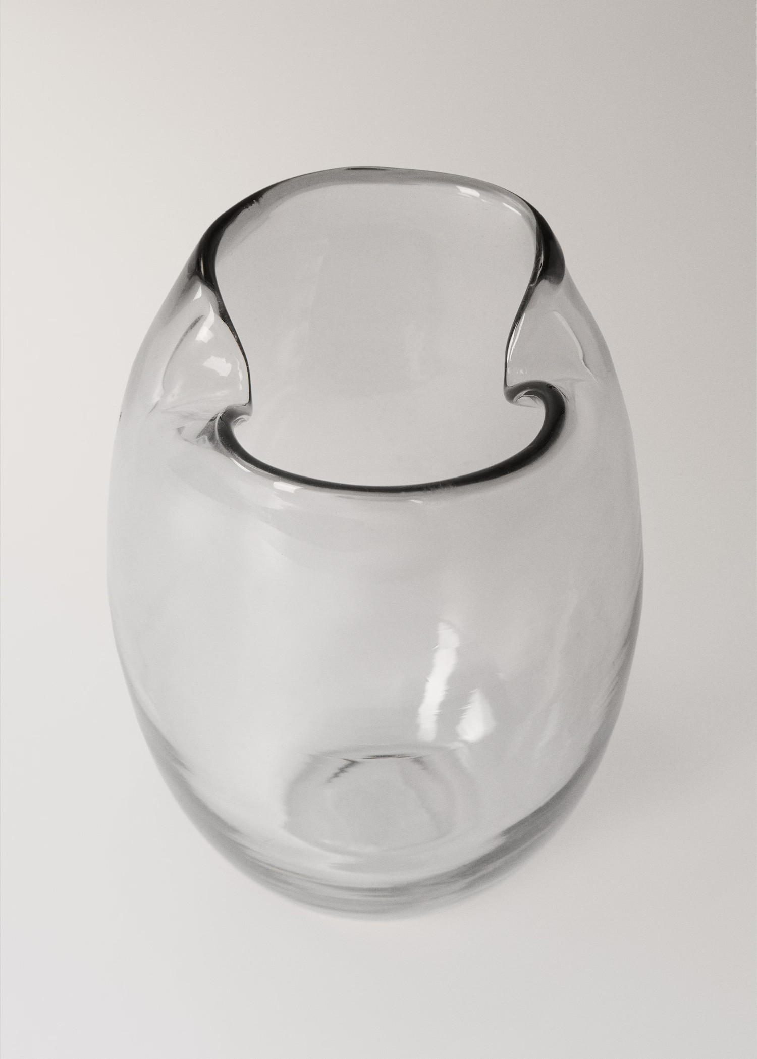 Irregular recycled glass vase - Home | MANGO United Kingdom | MANGO (UK)