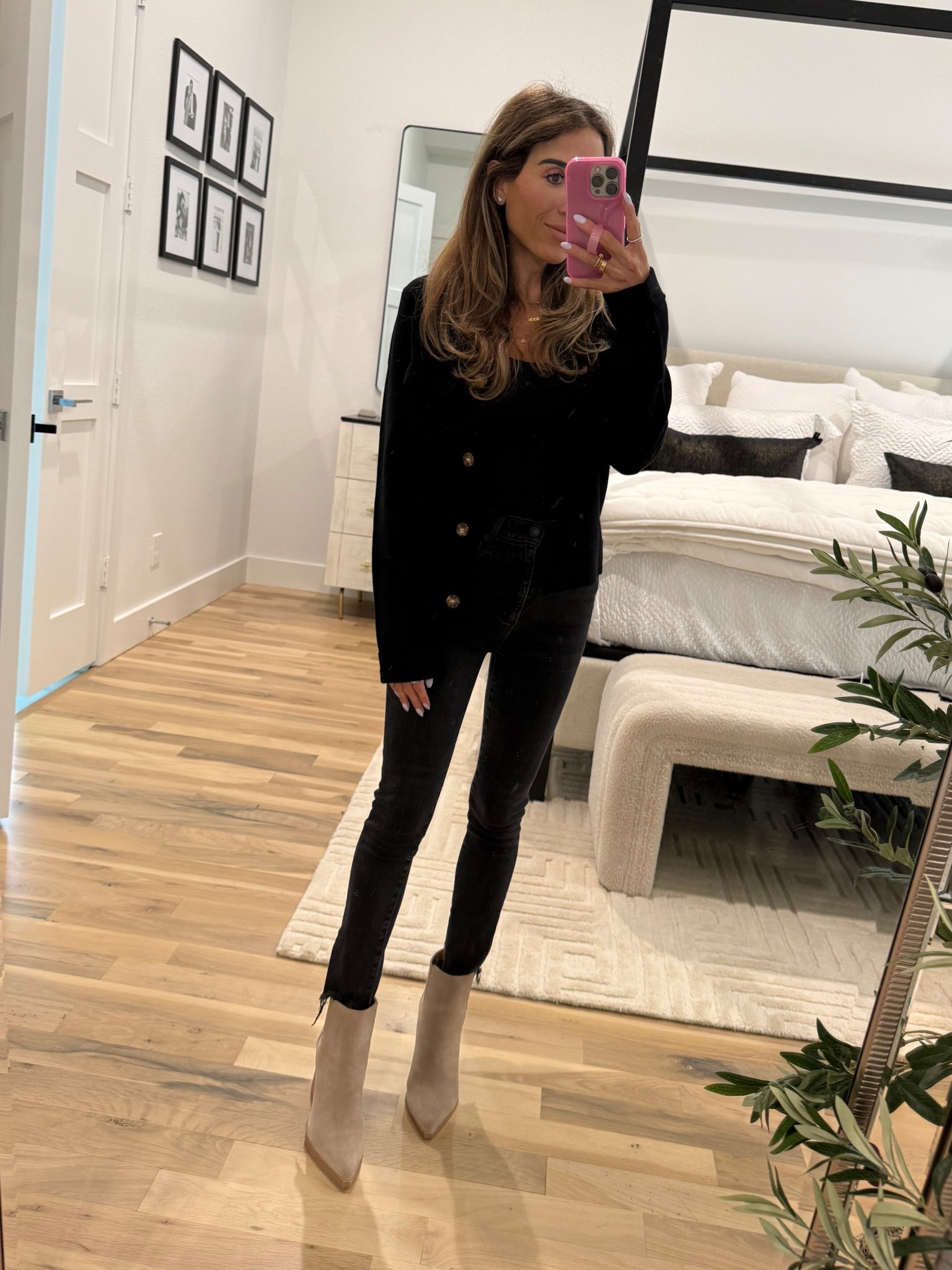 Black sweater jacket size s with black jeans 

#LTKPetite