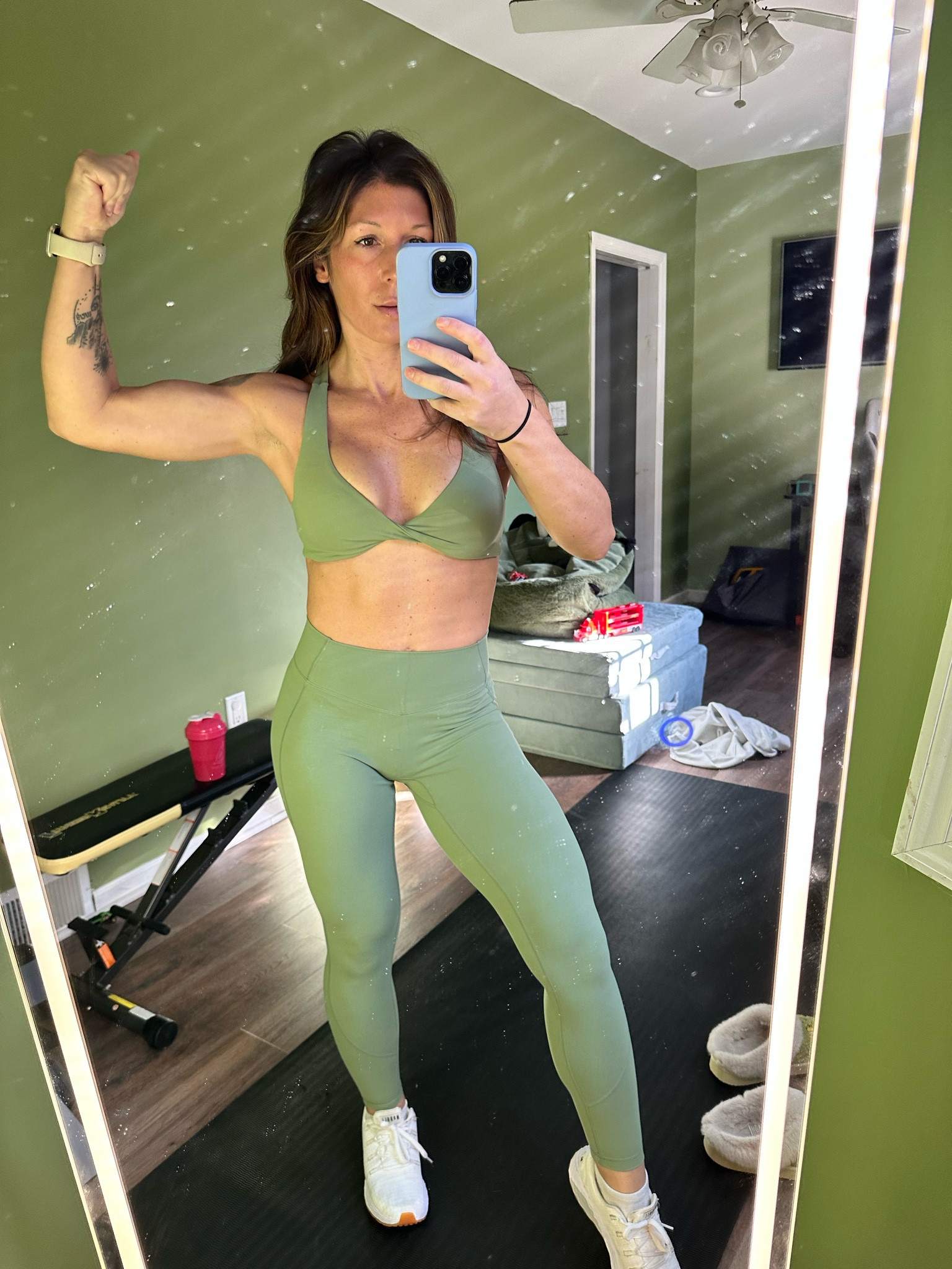 Workout fits :)

#LTKshoecrush #LTKfitness