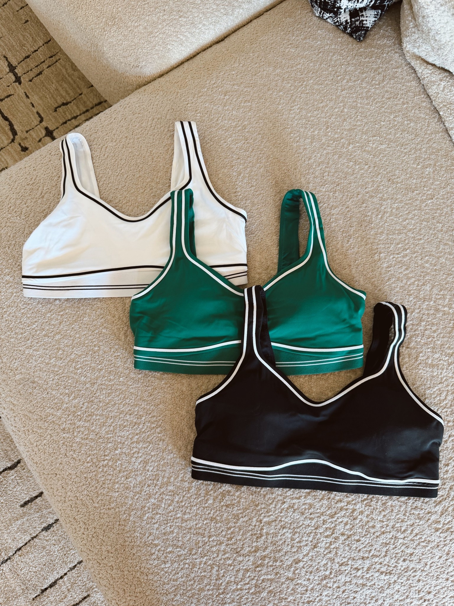 Alo look but at a WAYYY better price!! 
Only $15! 
I wear the medium 

#WalmartPartner, @Walmart, #Walmart

#LTKSeasonal #LTKmomlife #LTKootd