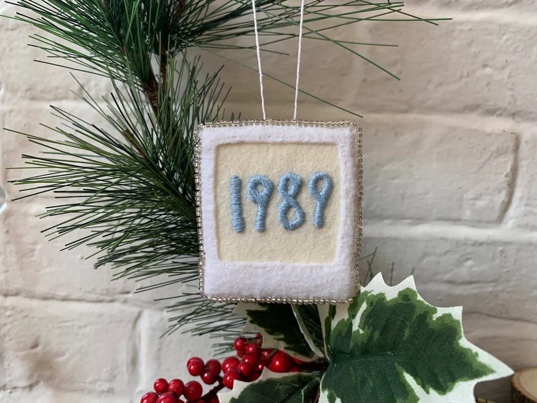 Hand Embroidered Felt Ornament 1989 Polaroid Limited Edition Holiday Collection - Etsy | Etsy (US)