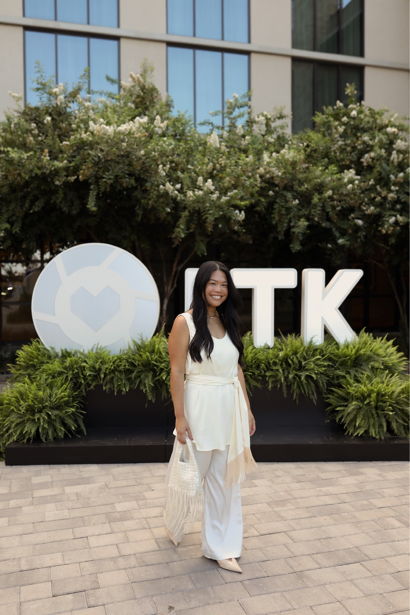 LTKcon night 2! Loving the fringe trend for fall! 

#falloutfit #fallfashion #ootd #petitefashion

#LTKCon #LTKootd