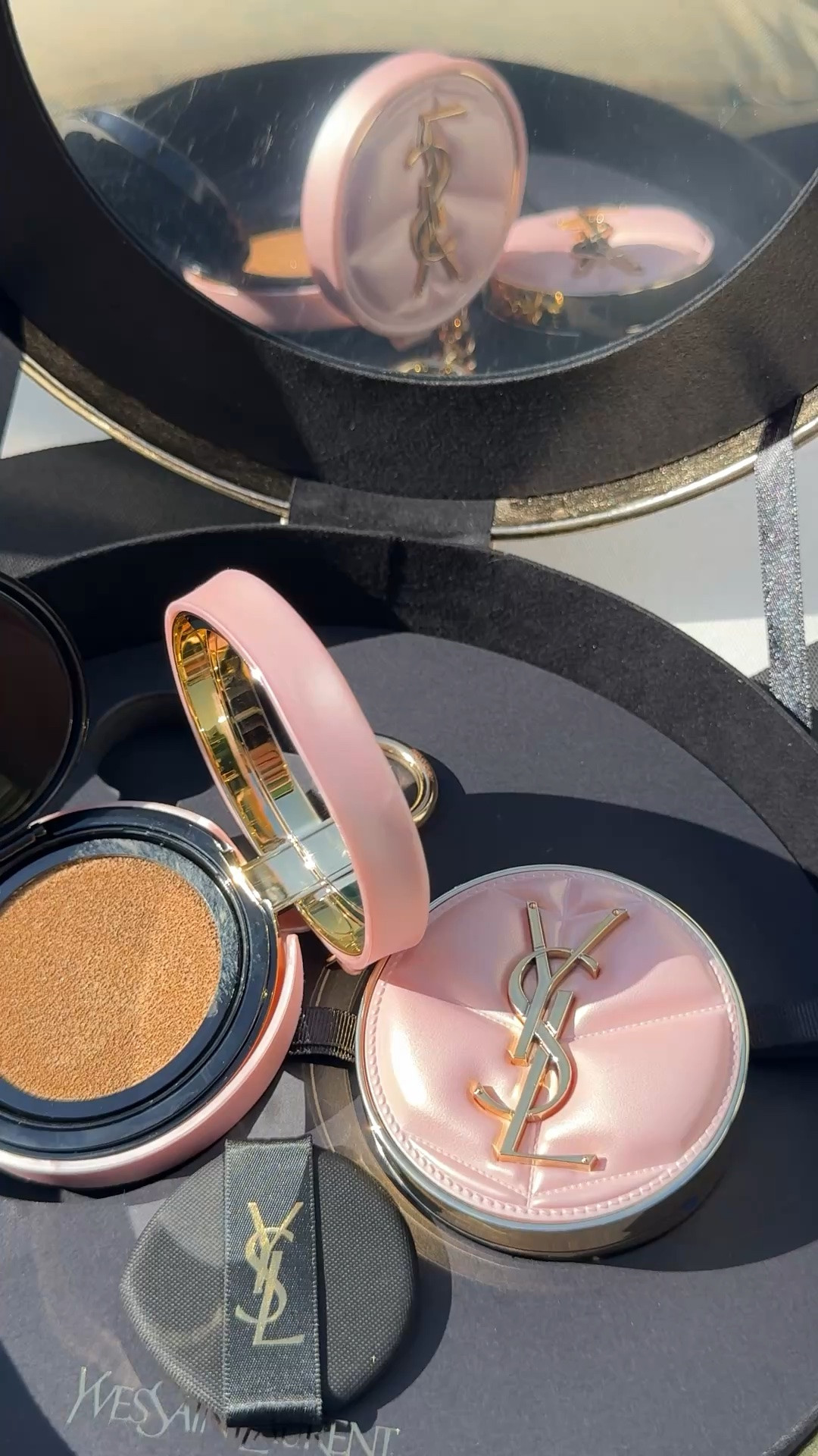 Bottom swatch 7.5 W
Top swatch 7N

This formula delivers medium to full coverage with a gorgeous skin finish… A little goes a long way! I love it! 💞

#LTKBeauty
