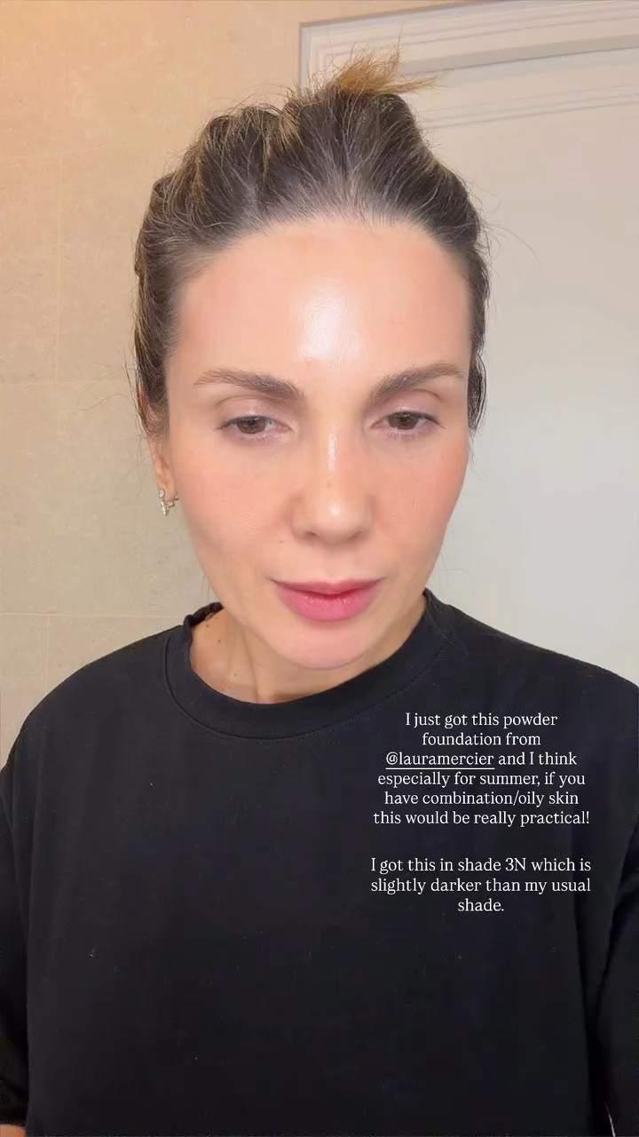 I just got this powder foundation from @lauramercier and I think especially for summer, if you have combination/oily skin this would be really practical! I got this in shade 3N which is slightly darker than my usual shade.