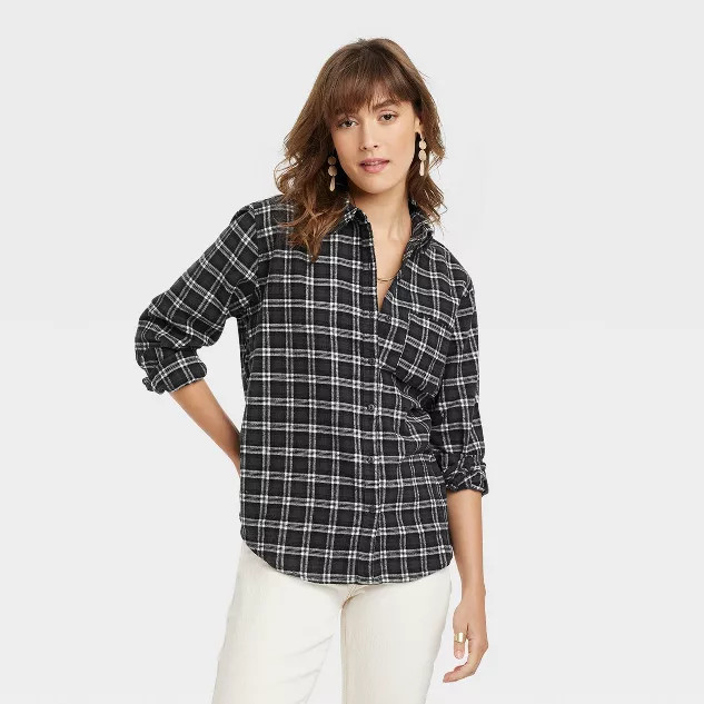 Women's Relaxed Fit Long Sleeve Flannel Button-Down Shirt - Universal Thread™ Plaid | Target