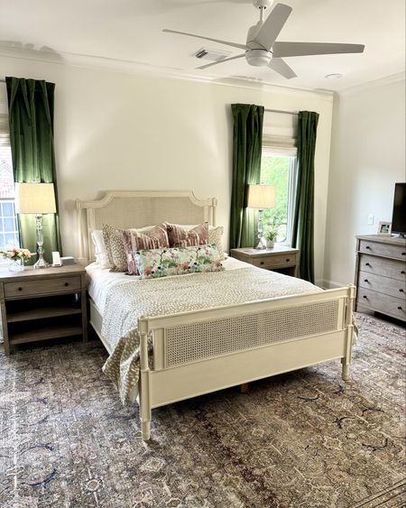 There’s still time to get great new finds to update your home while the memorial day sales are going strong! A lot of these items are 20 to 30% off and that doesn’t happen often! 

#everypiecefits

Home decor 
Home decorations 
Bedroom decor 
Bedding 
Guest bedroom 
Master bedroom 
Interior design 
Home Design

#LTKFamily #LTKSaleAlert #LTKHome