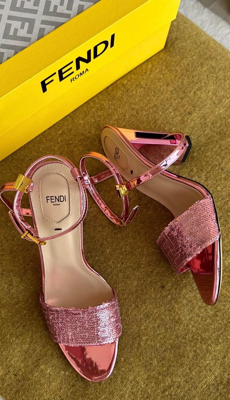 Oh my God, gorgeous elegant beautiful the quality is amazing !!!!

#LTKxMadewell #LTKStyleTip #LTKBeauty