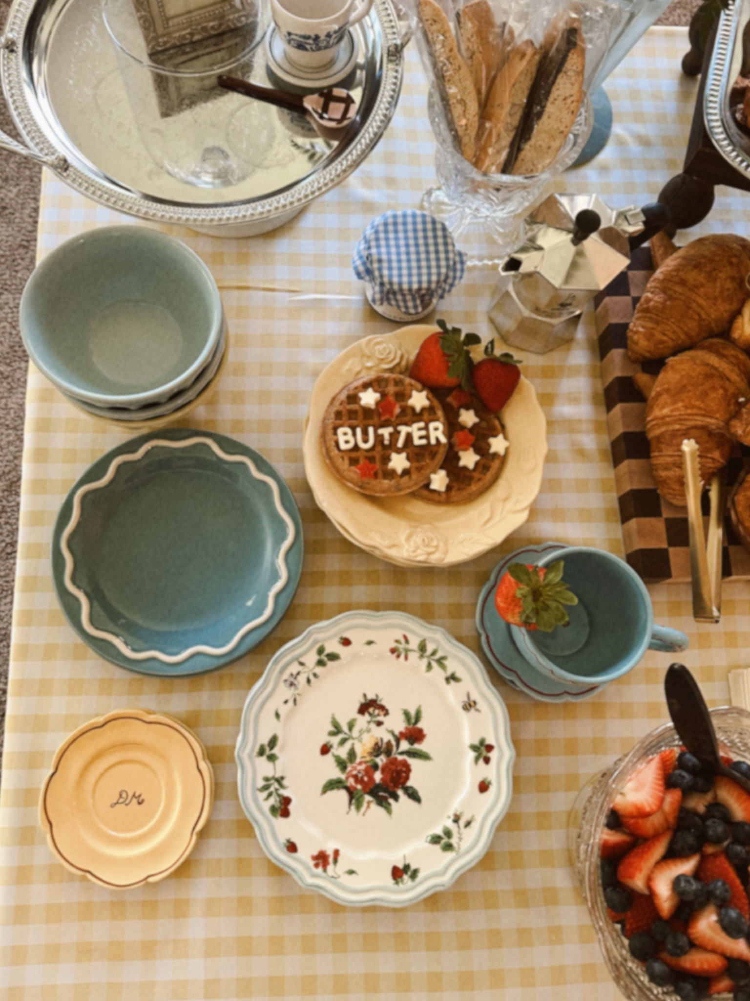 butter cafe! my at home coffee shop I recently hosted for my close friends!

all dinnerware are @Anthropologie and are absolutely stunning. my all time favorite pieces ⭐️

#LTKstorytime #LTKHome
