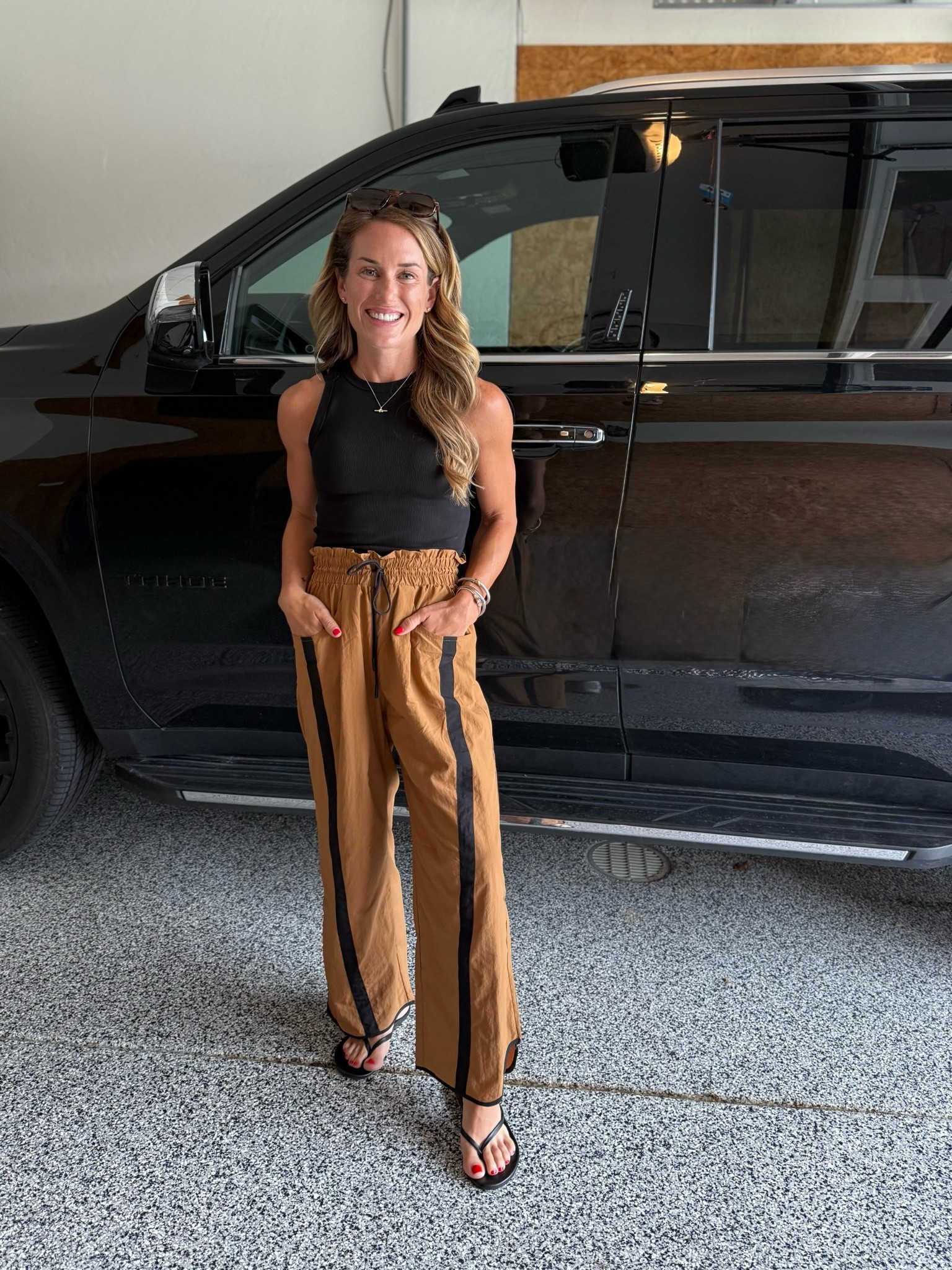 My newest Amazon delivery included these pants! 👌🏻 
Fit is tts, size down if in between. 
5’2” for reference 
Amazon summer outfit
Fall fashion