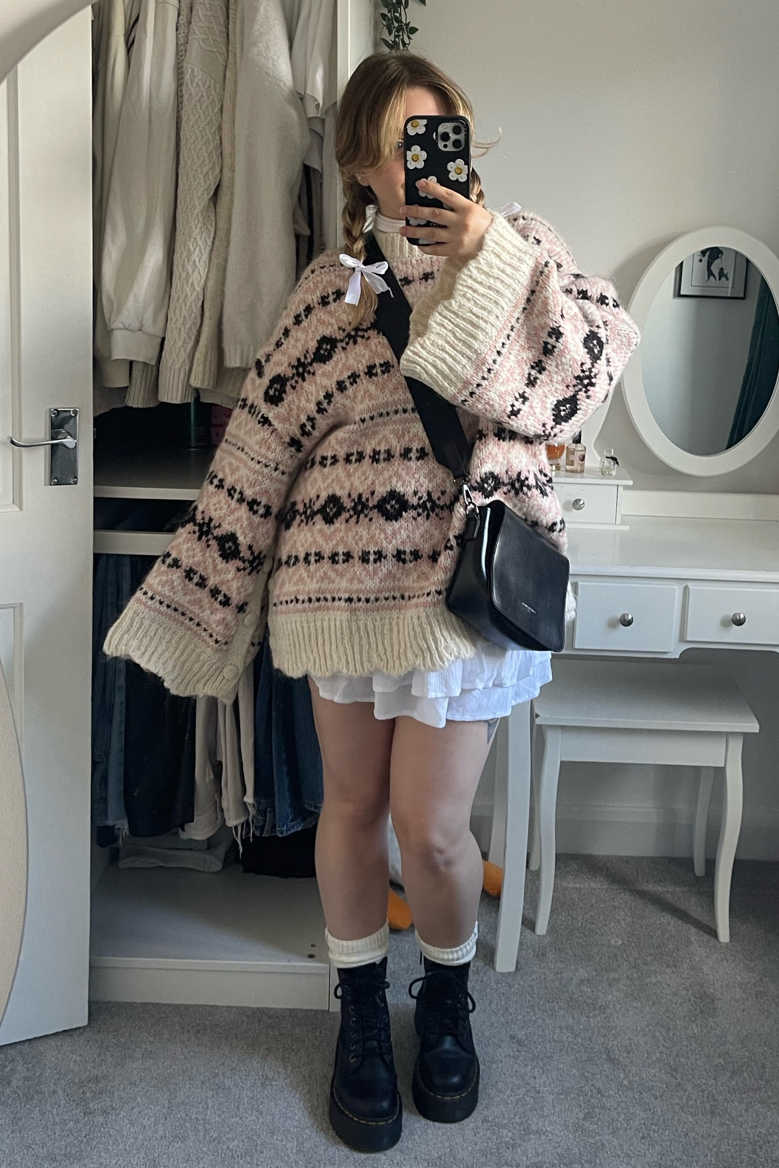 Living for this sweater 🩷

#LTKuk #LTKautumn